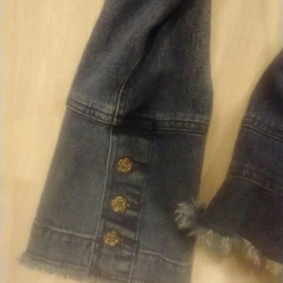 Epic super  cute sexy jean jacket‎ - Picture 3 of 8